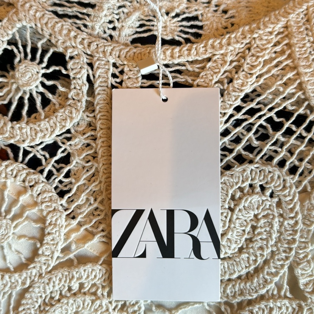 NWT Gorgeous and unique ZARA crochet dress size XS - Picture 16 of 16